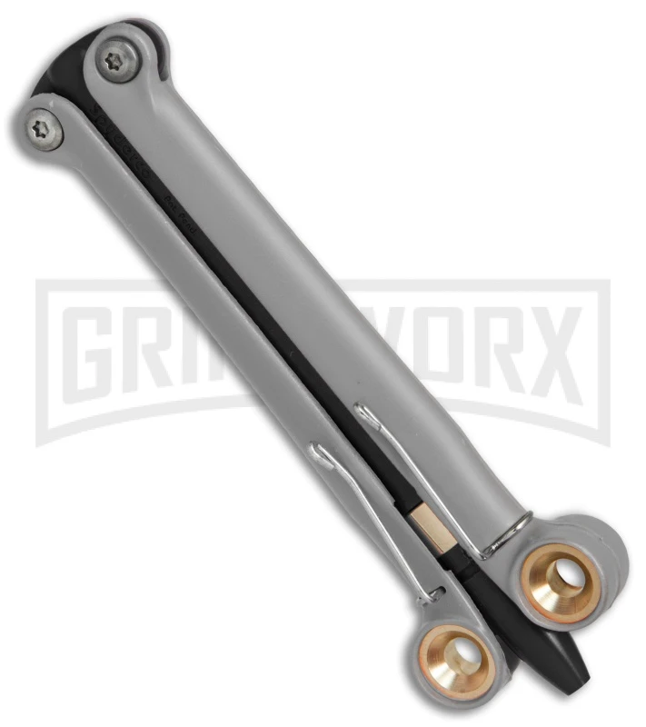BaliYo By Spyderco Butterfly Pen Flipper Black/Gray 4 BaliYo By Spyderco Butterfly Pen Flipper Black/Gray - Image 2