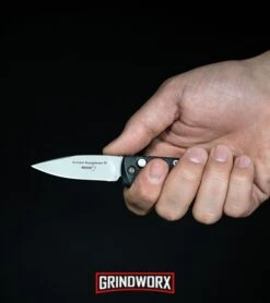 Boker Desert Warrior Mini Kalashnikov OD Green Automatic Knife - Copper Plain -Best Knifes Shop Boker Mini Kalashnikov Automatic Knife Black Bead Blast 01KALS73 BHQ 10758 kp in hand web large 4